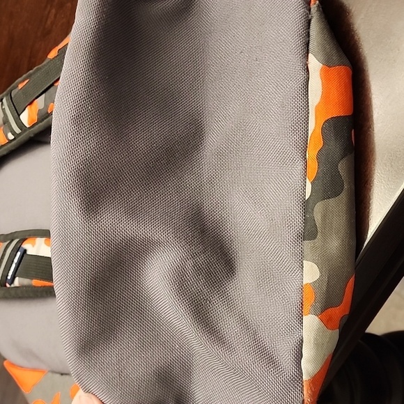 Lands End Kids Classmates Orange camo backpack Medium - Picture 4 of 7